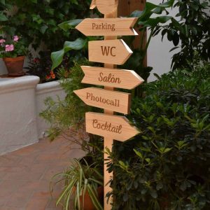 carteles-flechas-madera-señalizacion-eventos-4