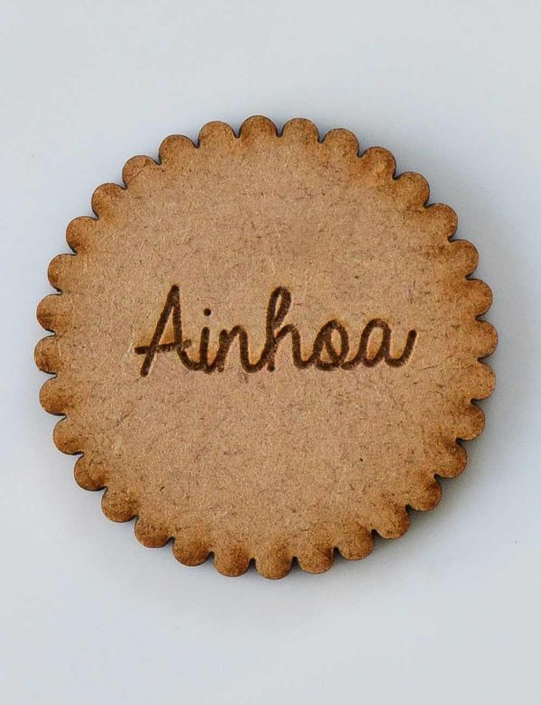 marcasitios-de-madera-forma-galleta-1