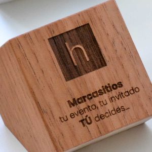 qr-grabado-en-madera-de-cedro-1