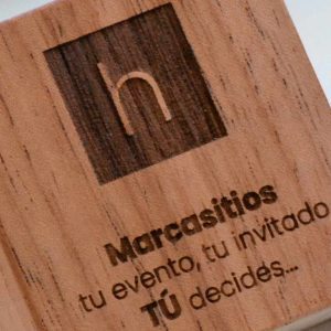 qr-grabado-en-madera-de-cedro-4