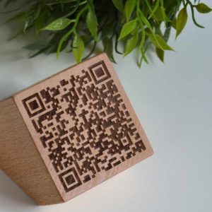qr-grabado-en-madera-de-haya-2