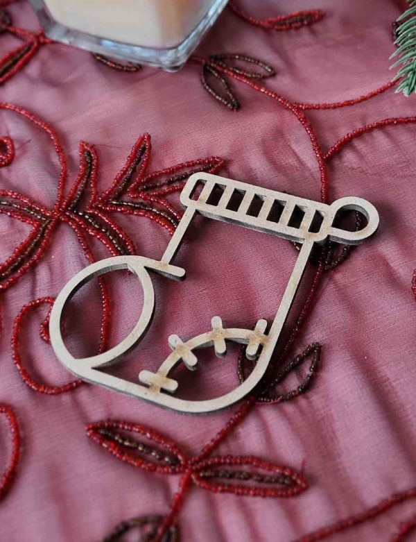 adorno-navidad-de-madera-forma-calcetin-navideño-1