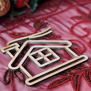 adorno-navidad-de-madera-forma-casa-navideña-1