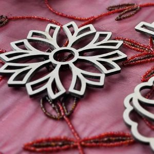 adorno-navidad-de-madera-forma-copo-de-nieve-1