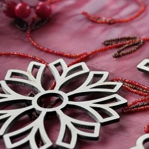 adorno-navidad-de-madera-forma-copo-de-nieve-3