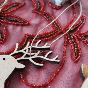 adorno-navidad-de-madera-forma-reno-2