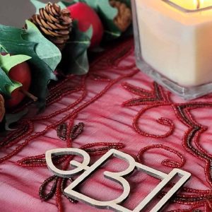 adorno-navidad-de-madera-forma-vela-navideña-2