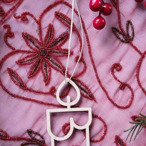 adorno-navidad-de-madera-forma-vela-navideña-3