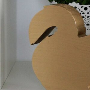 figura-de-ardilla-en-madera-3