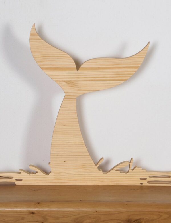 figura-de-ballena-en-madera-1