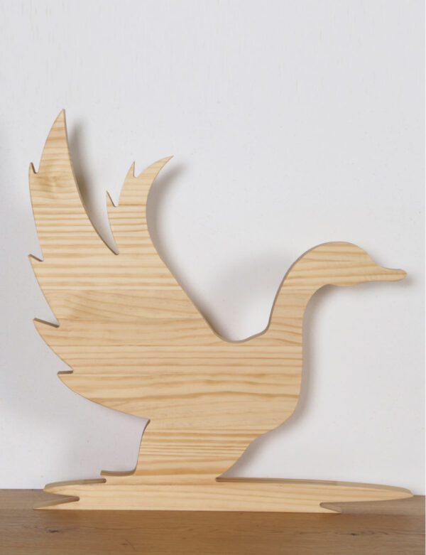 figura-de-cisne-en-madera-1