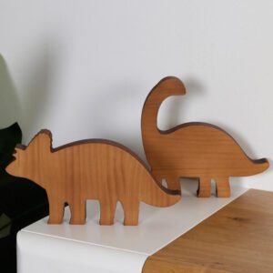 figura-de-dinosaurio-en-madera-1