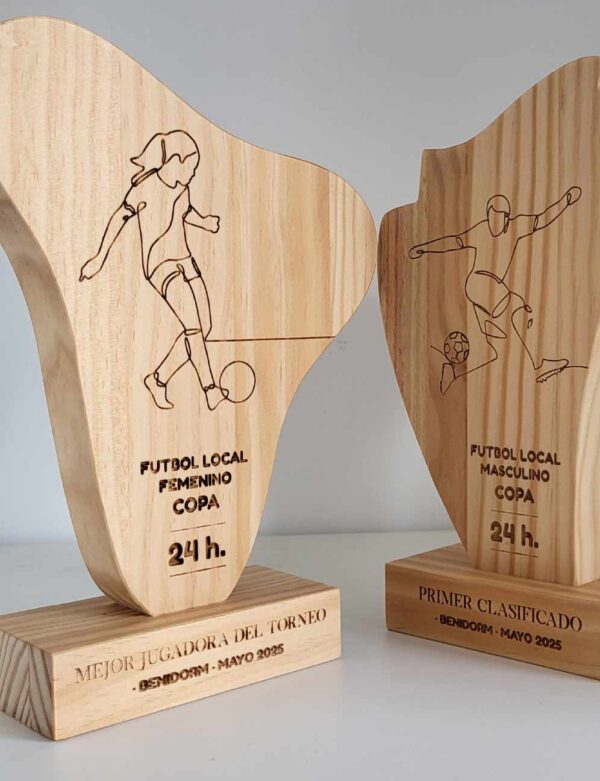 trofeo-de-futbol-en-madera-1