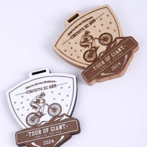 medallas-de-madera-acabado-natural-2