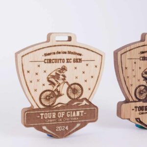 medallas-de-madera-acabado-natural-4