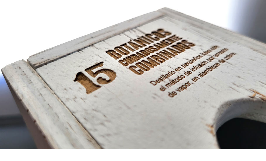 packaging de madera sostenible para marcas conscientes