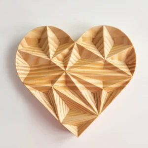 corazon-de-madera-tallado-bajorrelieve-3