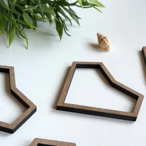 corazones-colgantes-de-madera-estilo-minimal